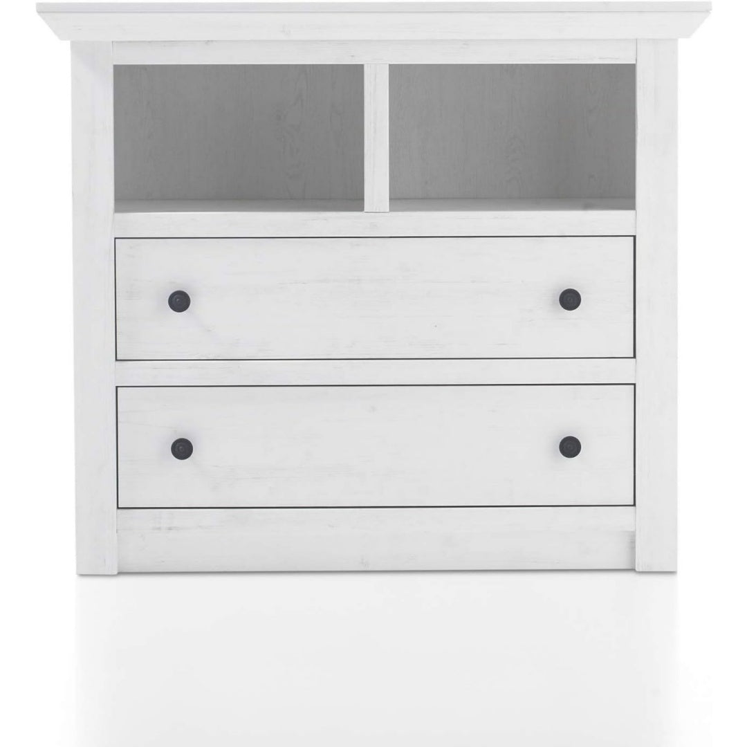 Metallgriffe an dem Sideboard mit den Massen 105 x 90 cm