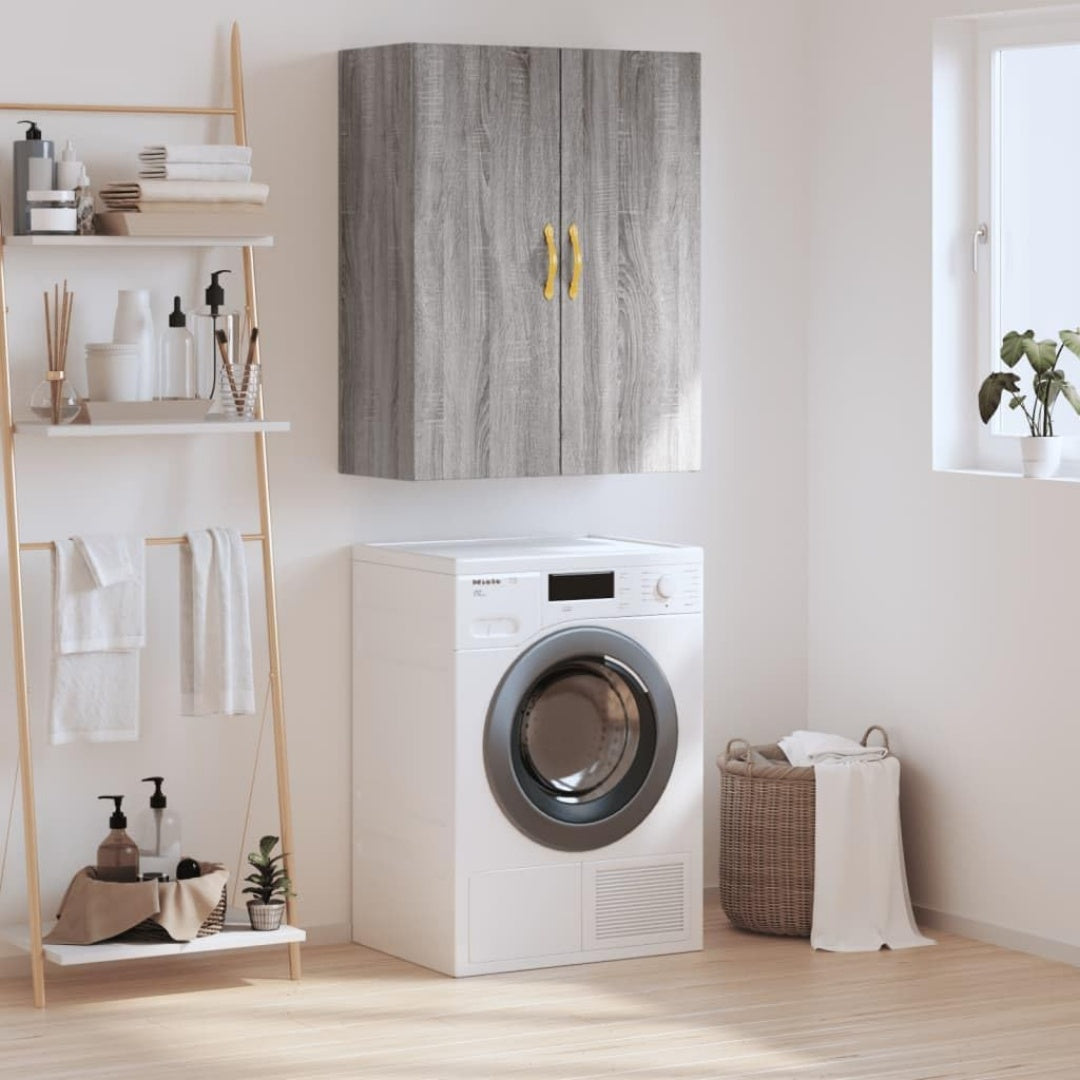 Eine Wandmontage praegt das Sideboard in Eichenbraun und Grau